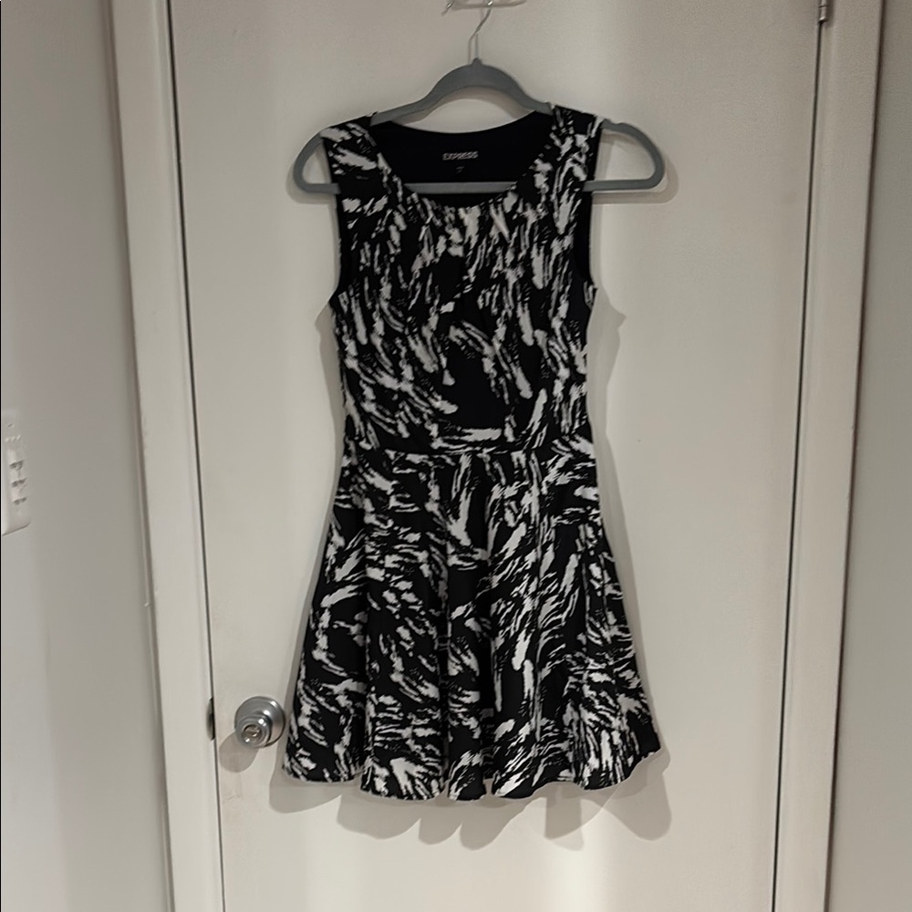 Express Black and White Patterned Dress